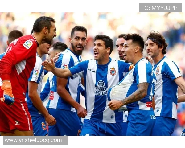 法兰克福客场大胜，稳固中游位置势如破竹